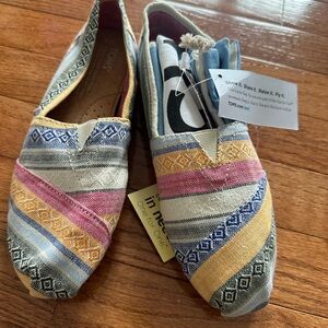 TOMS Women's Striped Multicolor Flats